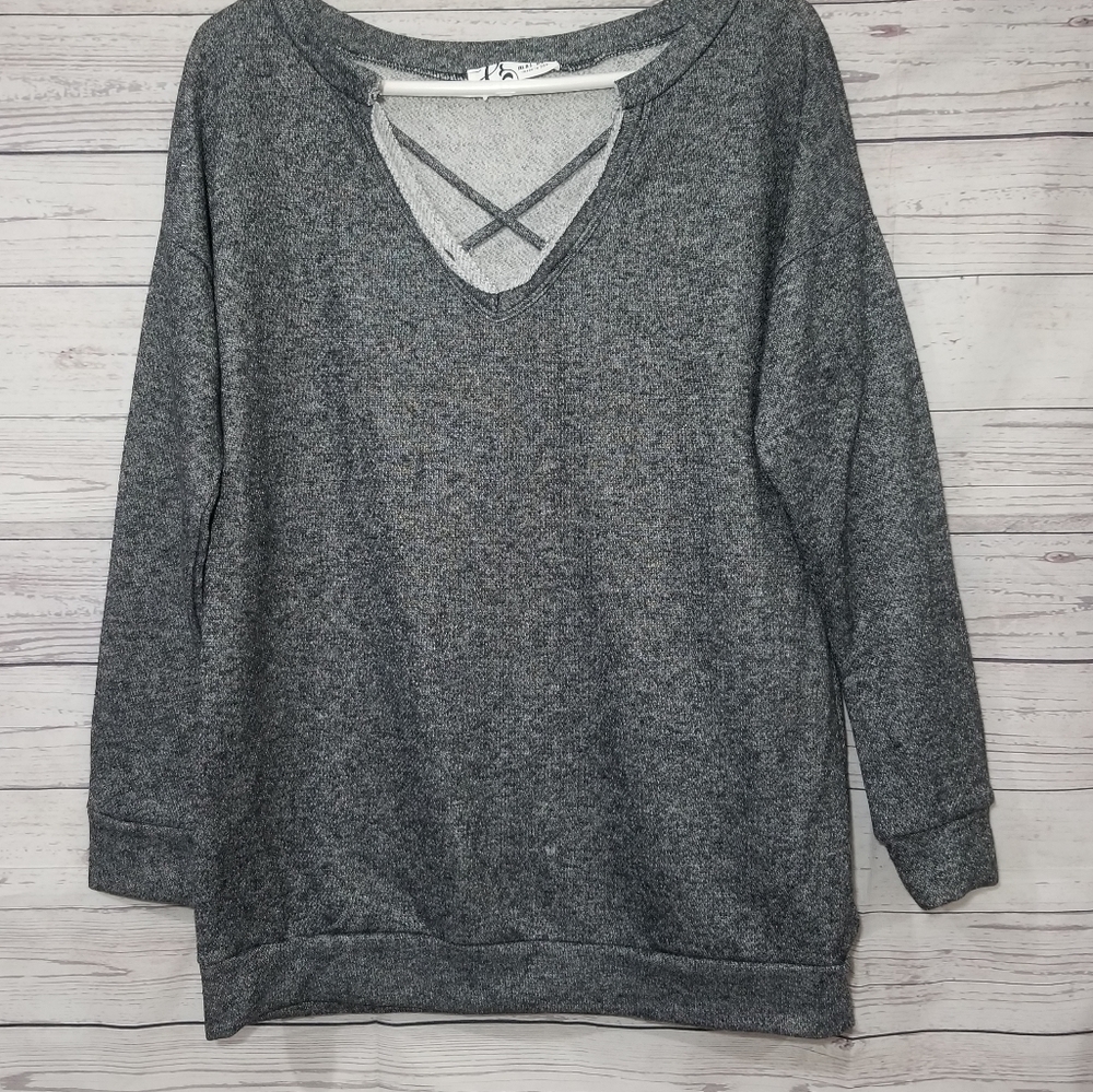 Mai Soli charcoal top Medium